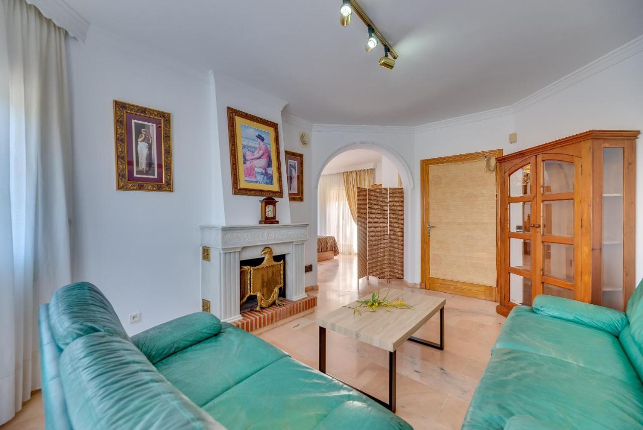 Villa Angeles Marbella Bagian luar foto