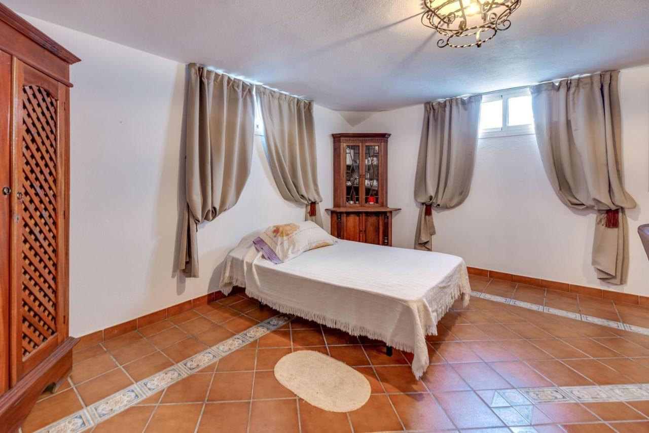 Villa Angeles Marbella Bagian luar foto