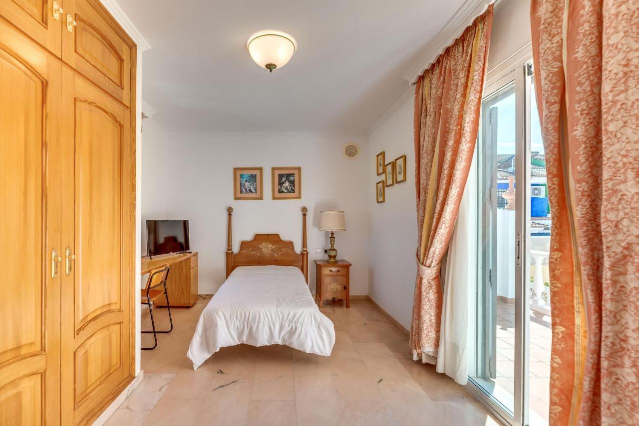 Villa Angeles Marbella Bagian luar foto